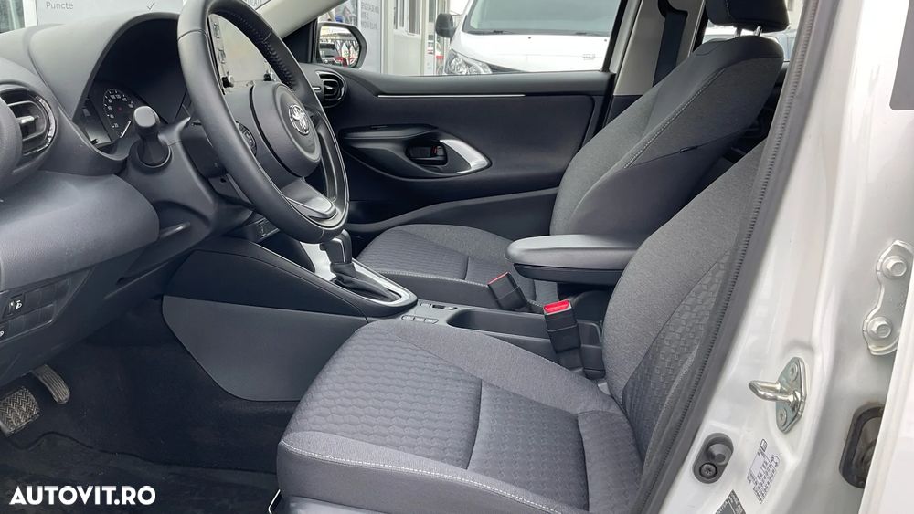 Toyota Yaris 1.5 VVT-i HSD Dynamic - 12