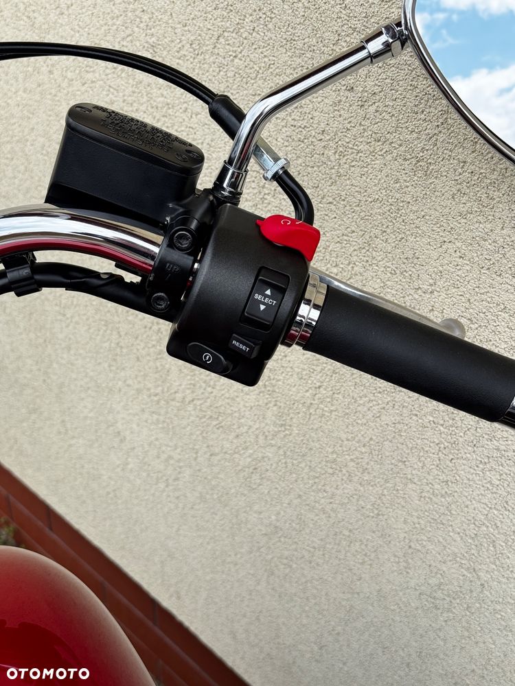 Yamaha XVS - 23