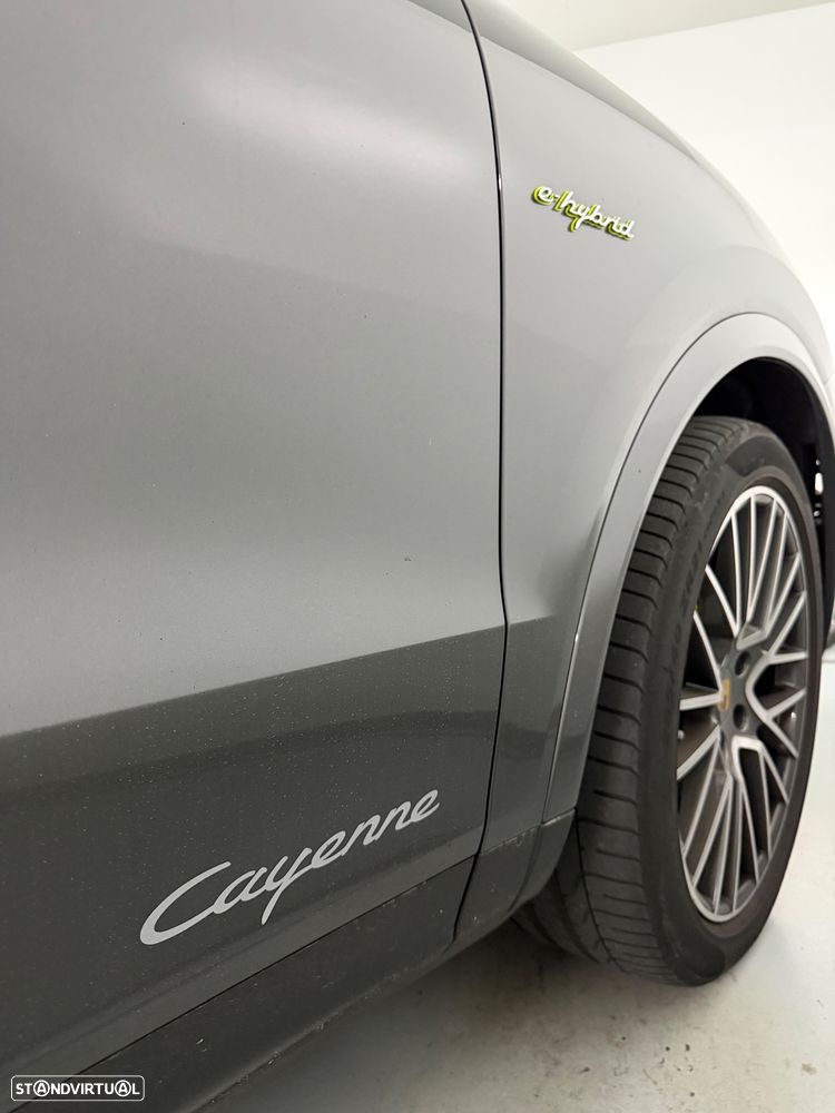 Porsche Cayenne - 10