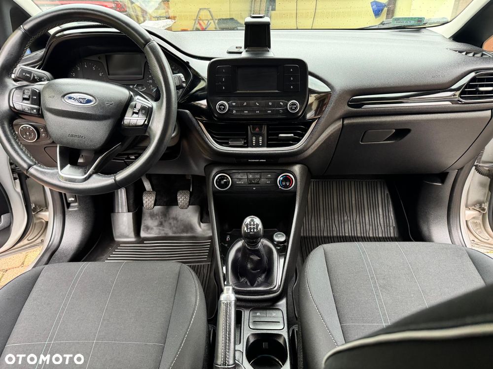 Ford Fiesta 1.1 Trend - 8