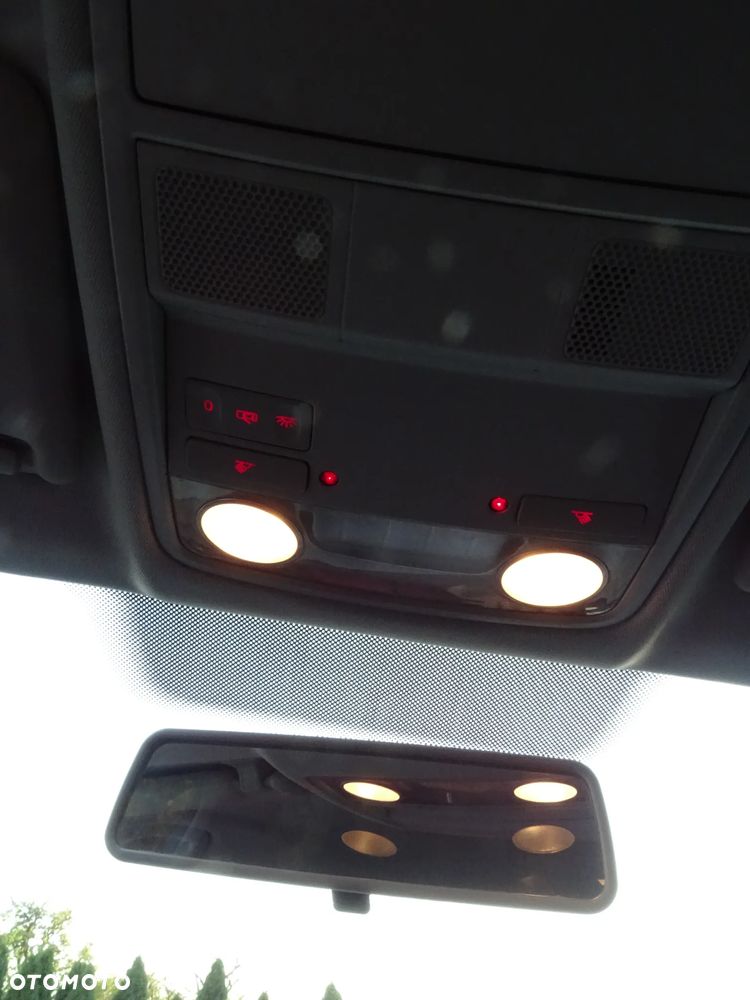 Volkswagen Tiguan - 19