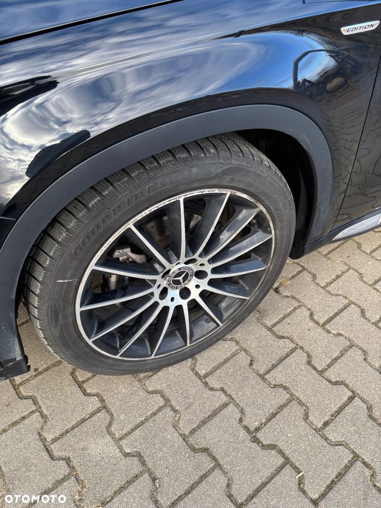 Mercedes-Benz GLA 200 7G-DCT - 5