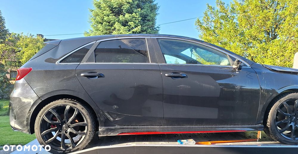 Kia Ceed 1.6 T-GDI GT-Track - 4