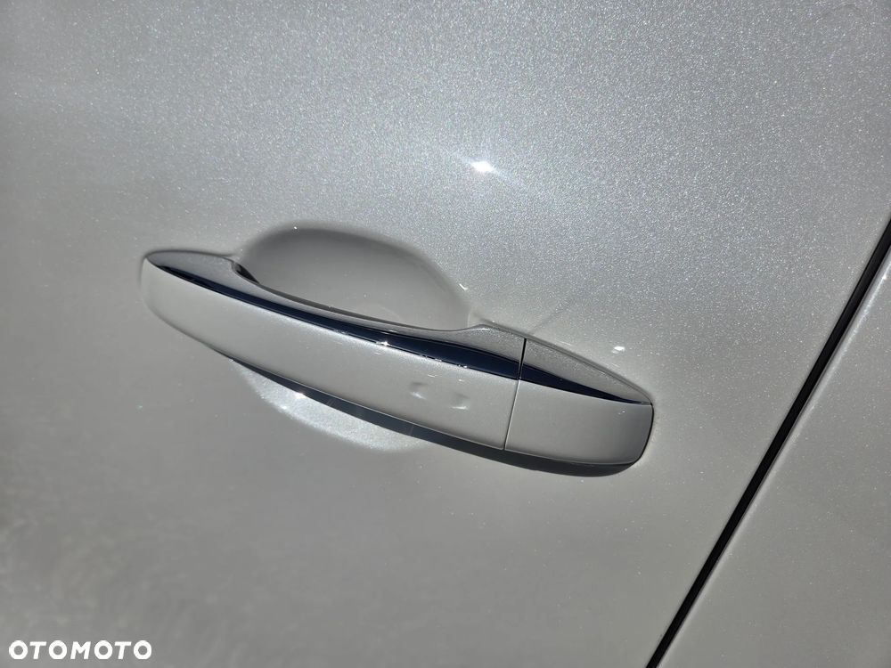 Renault Scenic TCe 140 GPF LIMITED - 28