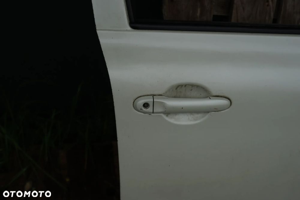 Drzwi przód przednie prawe Nissan Micra K13 5d QX1G - 4
