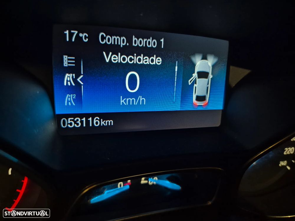 Ford Focus 1.0 SCTi Titanium - 17