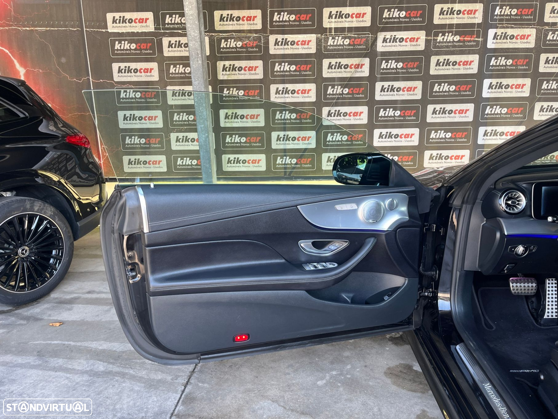 Mercedes-Benz E 220 d Coupe 9G-TRONIC AMG Line - 13