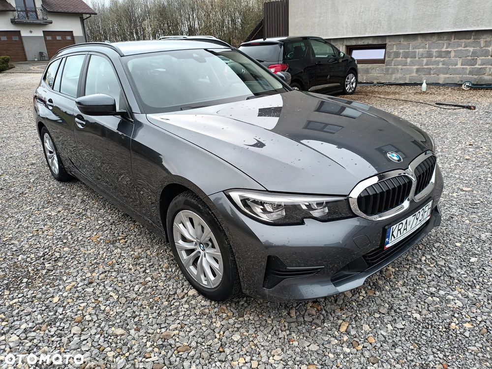 BMW Seria 3 330e xDrive - 7