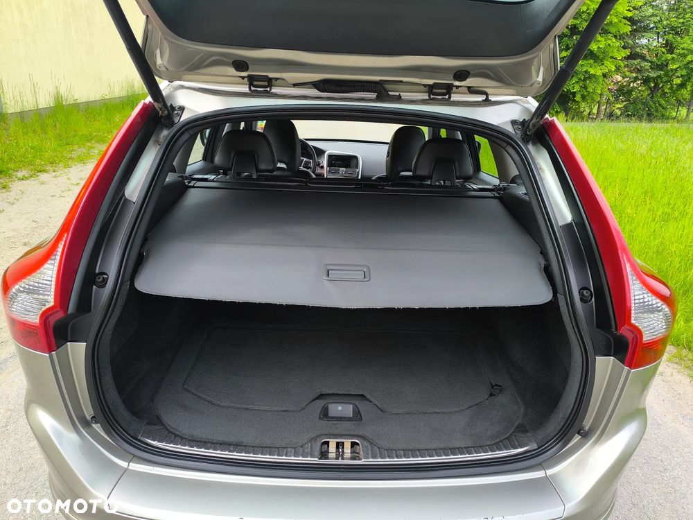 Volvo XC 60 D3 Momentum - 16