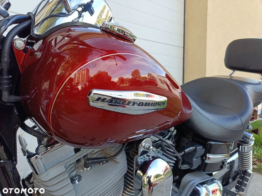 Harley-Davidson Dyna Super Glide - 32