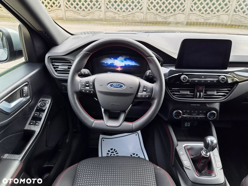 Ford Kuga - 27