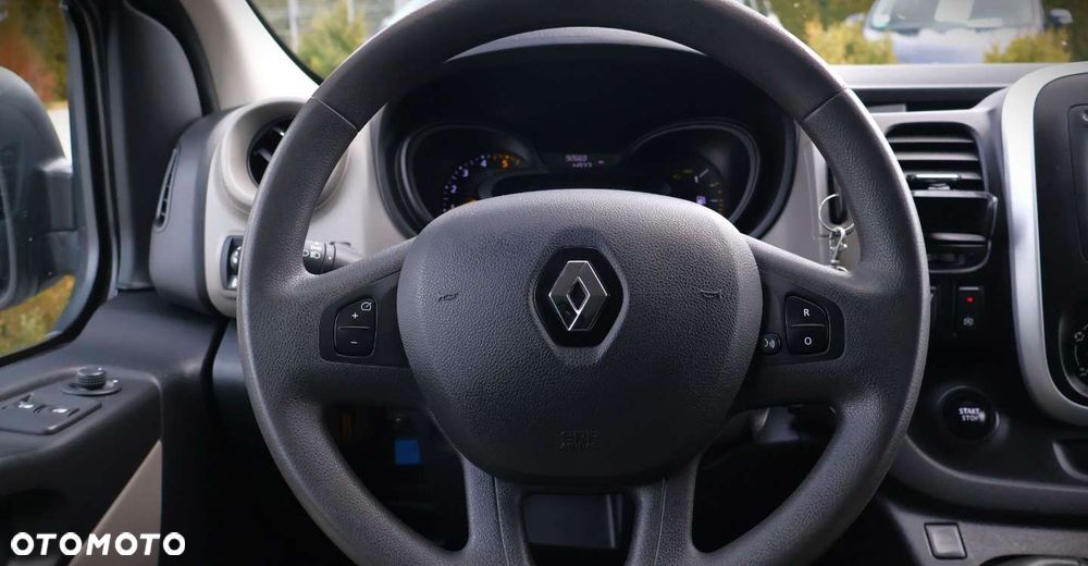 Renault Trafic - 23