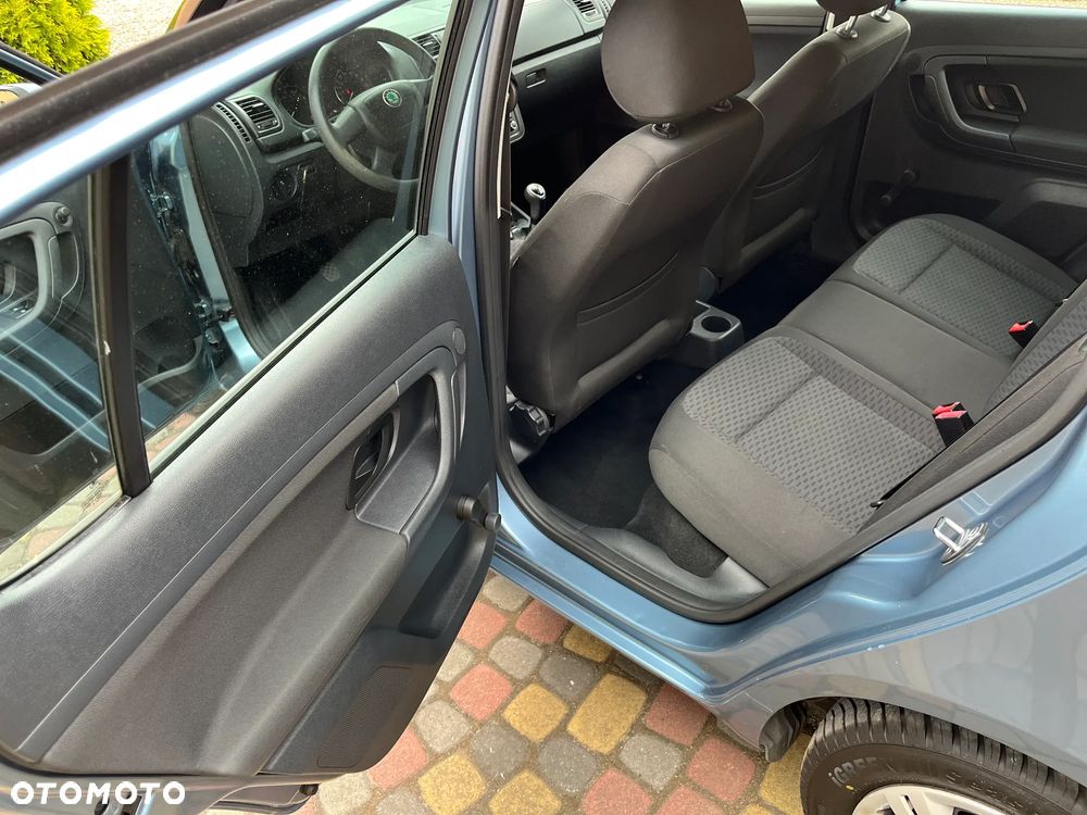 Skoda Fabia 1.2 HTP - 10