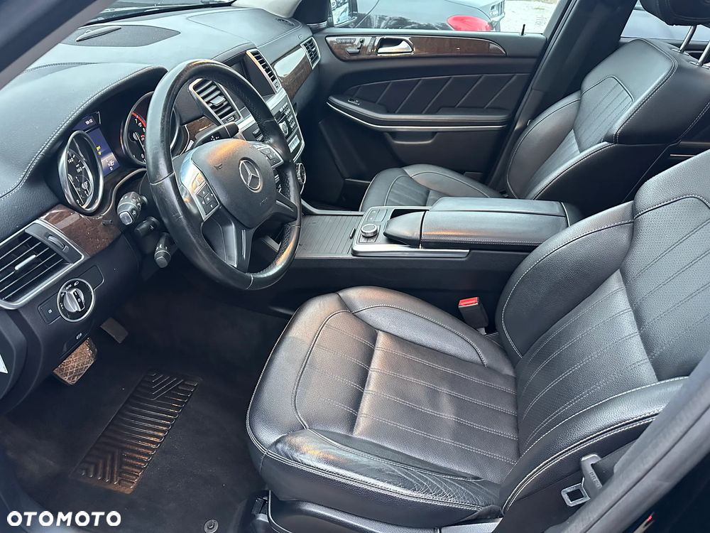 Mercedes-Benz GL 500 4-Matic - 30
