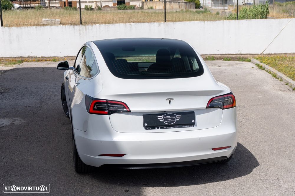 Tesla Model 3 Standard Range Plus RWD - 11