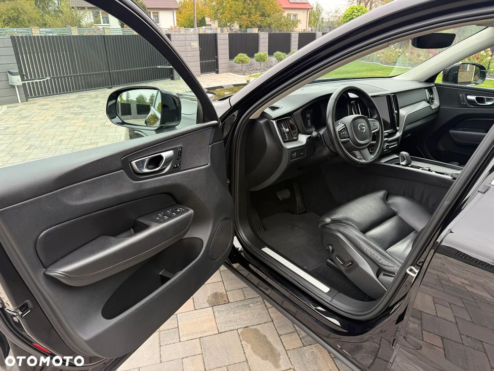 Volvo XC 60 B4 D Ultimate Dark - 26