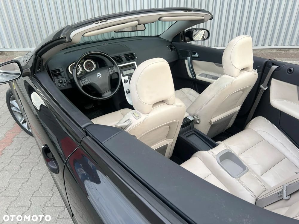 Volvo C70 T5 Summum - 3