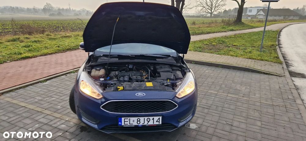 Ford Focus 1.6 Trend Sport - 16