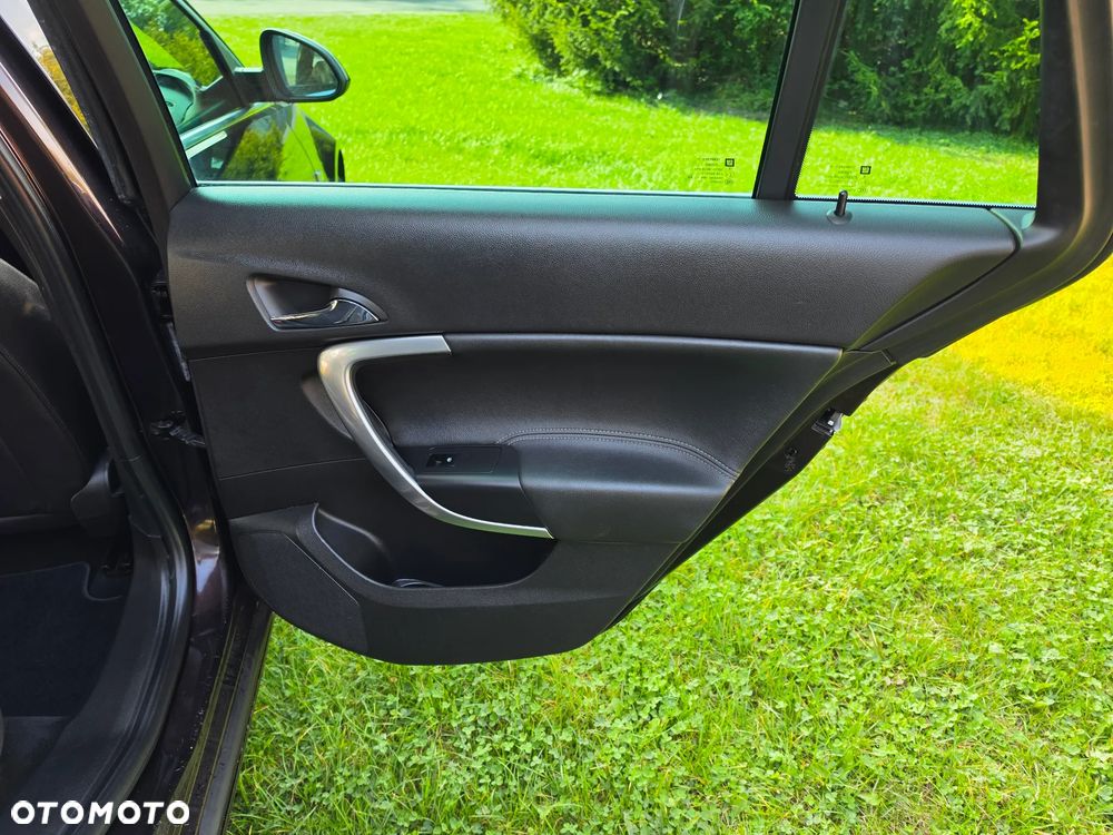Opel Insignia - 24
