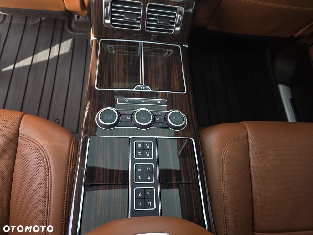 Land Rover Range Rover 4.4SD V8 LWB SV AB - 33