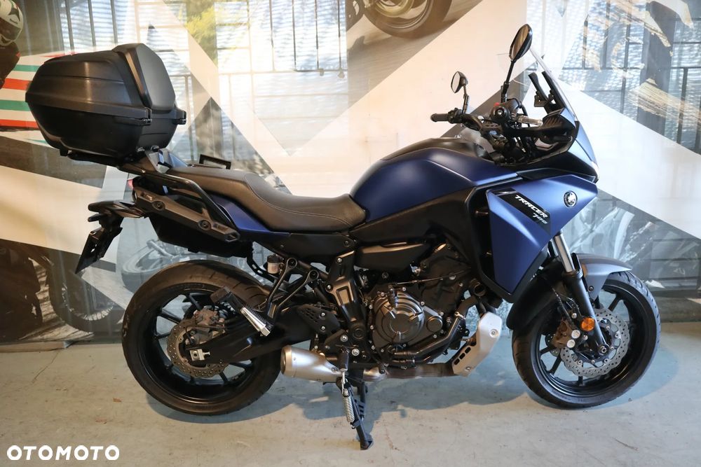 Yamaha MT - 27