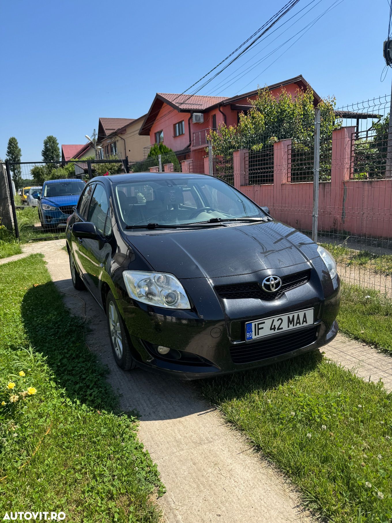 Toyota Auris 1.6 Luna Plus - 1