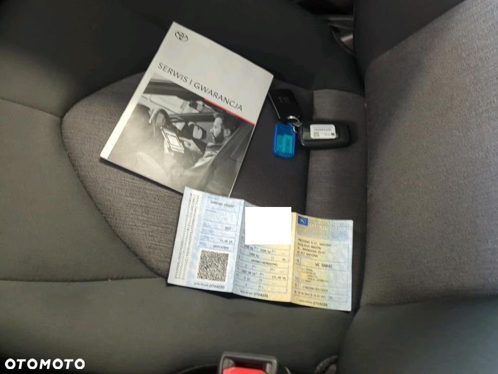 Toyota Camry 2.5 Hybrid Comfort CVT - 21