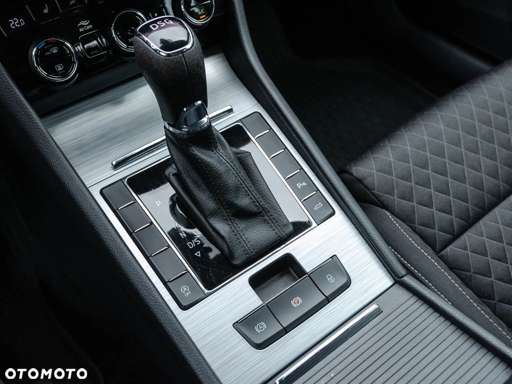 Skoda Superb 1.5 TSI Ambition DSG - 16