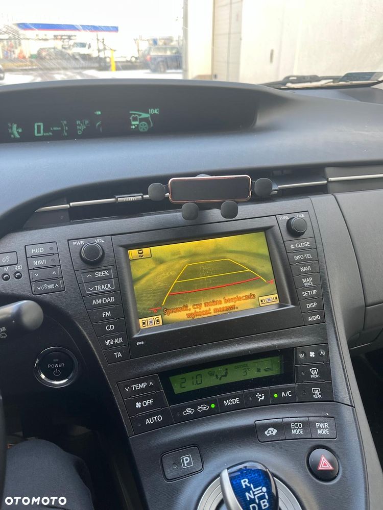 Toyota Prius 1.8 HSD Prestige - 5
