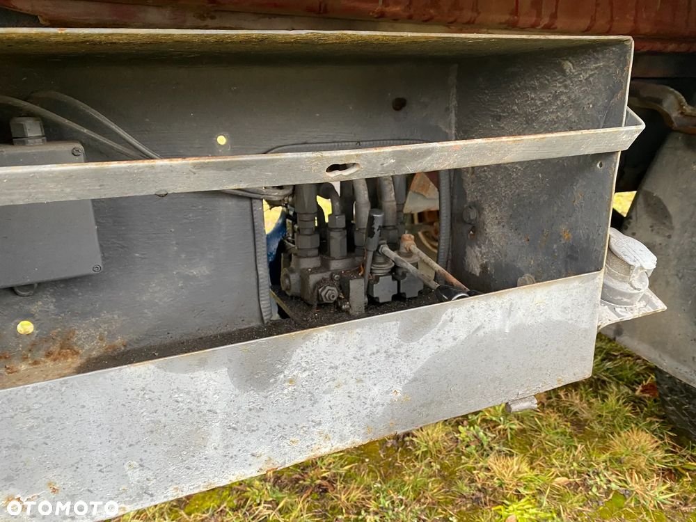 autolaweta ,  najazd , platforma hydrauliczna - 10