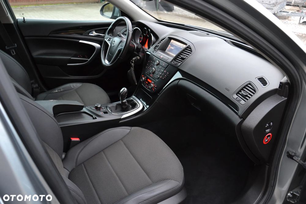 Opel Insignia 1.8 Innovation - 26