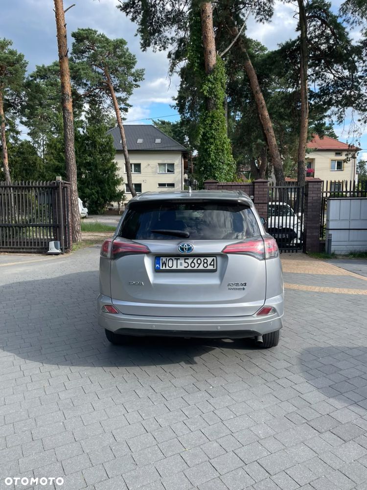 Toyota RAV4 Hybrid Selection 4x2 - 8