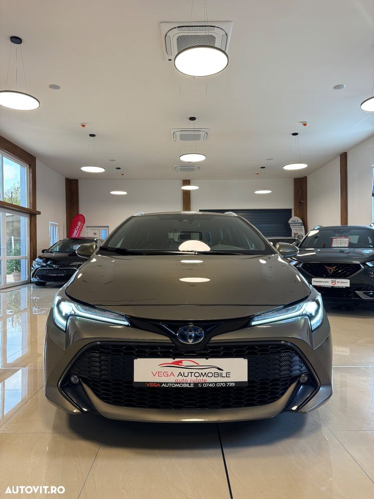 Toyota Corolla 1.8 Hybrid Team Deutschland - 32