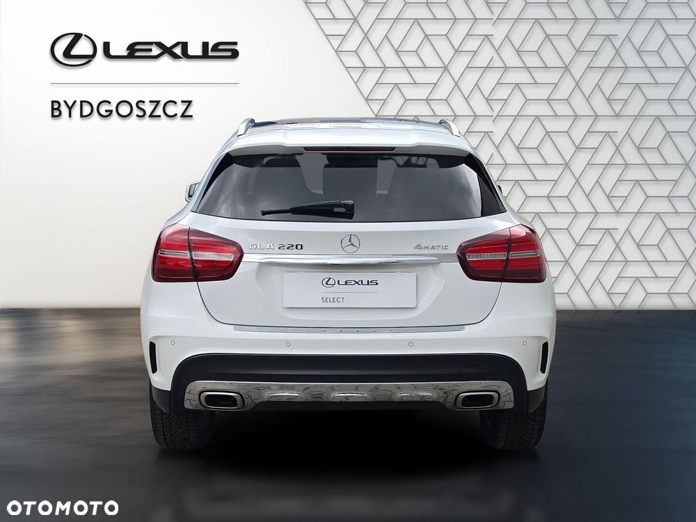 Mercedes-Benz GLA 220 4-Matic - 5