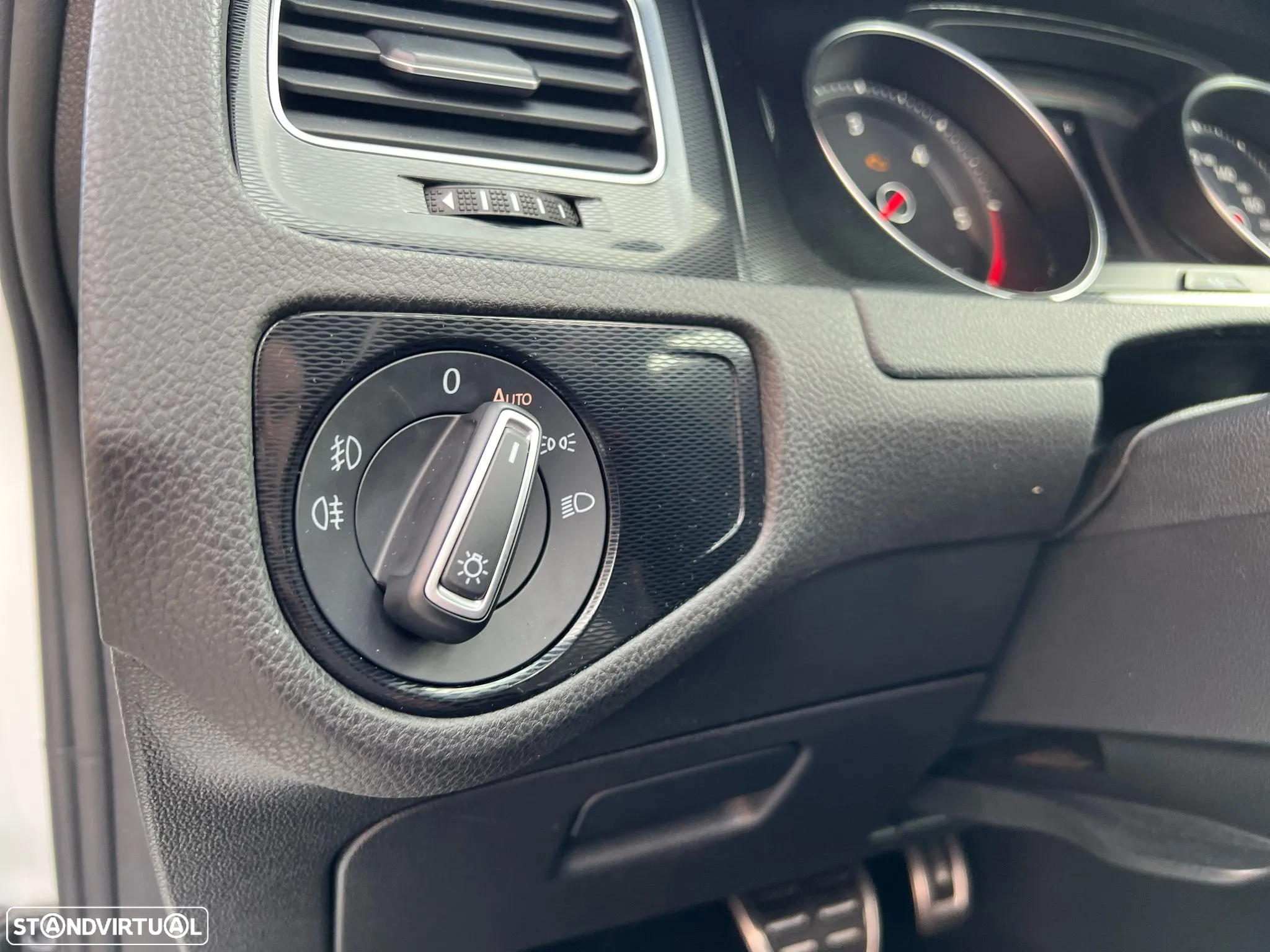 VW Golf 2.0 TDI GTD DSG - 17