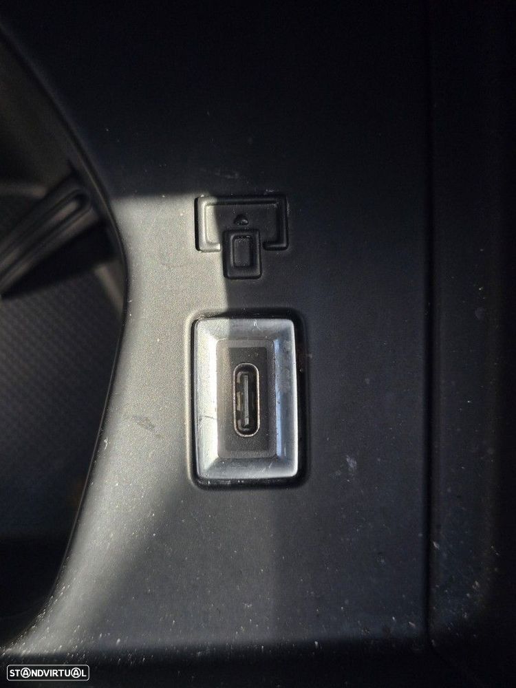 Peugeot 308 SW 1.5 BlueHDi Active Pack — fotografia 32
