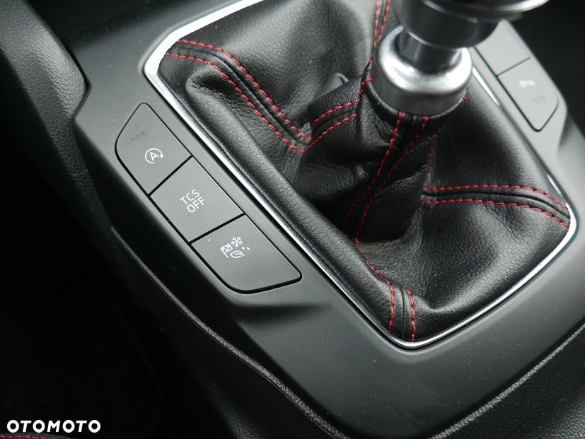 Ford Focus 1.5 EcoBlue STart-Stopp-System ST-LINE - 27