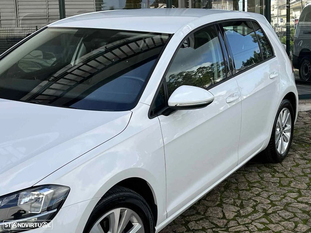 VW Golf 1.0 TSI Confortline DSG - 6