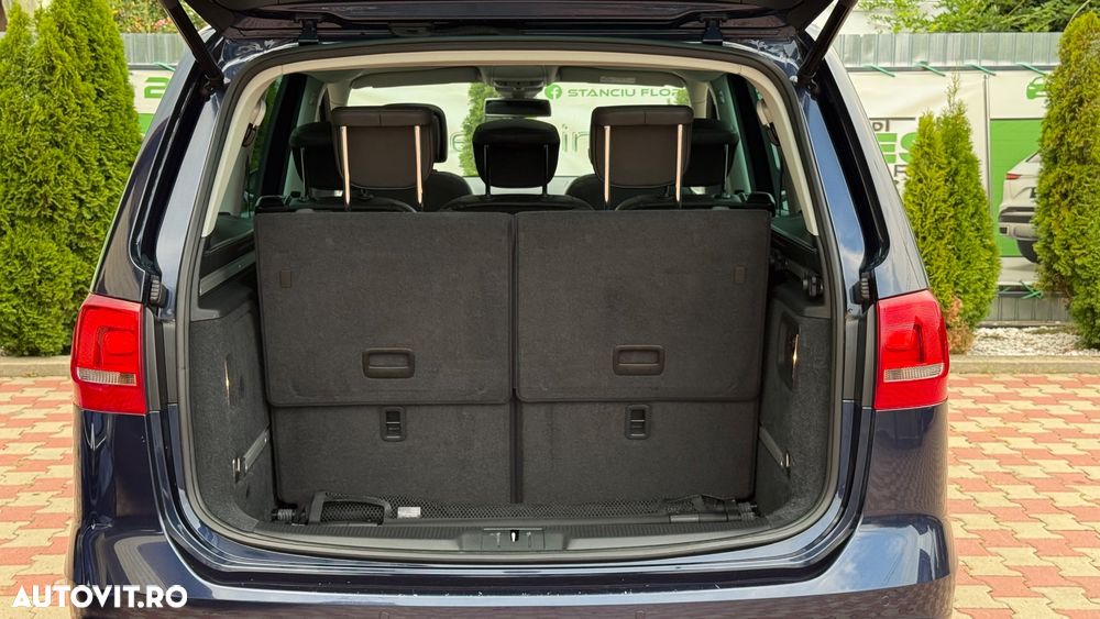 Volkswagen Sharan 2.0 TDI DSG Highline Black Style - 25