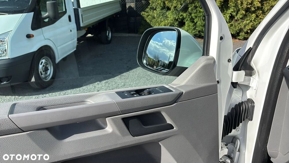 Volkswagen Transporter - 13