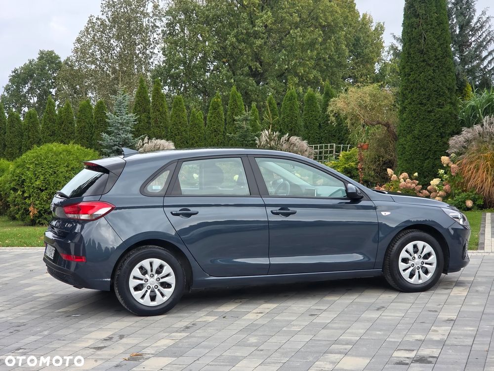 Hyundai i30 1.5 DPI Classic + - 14