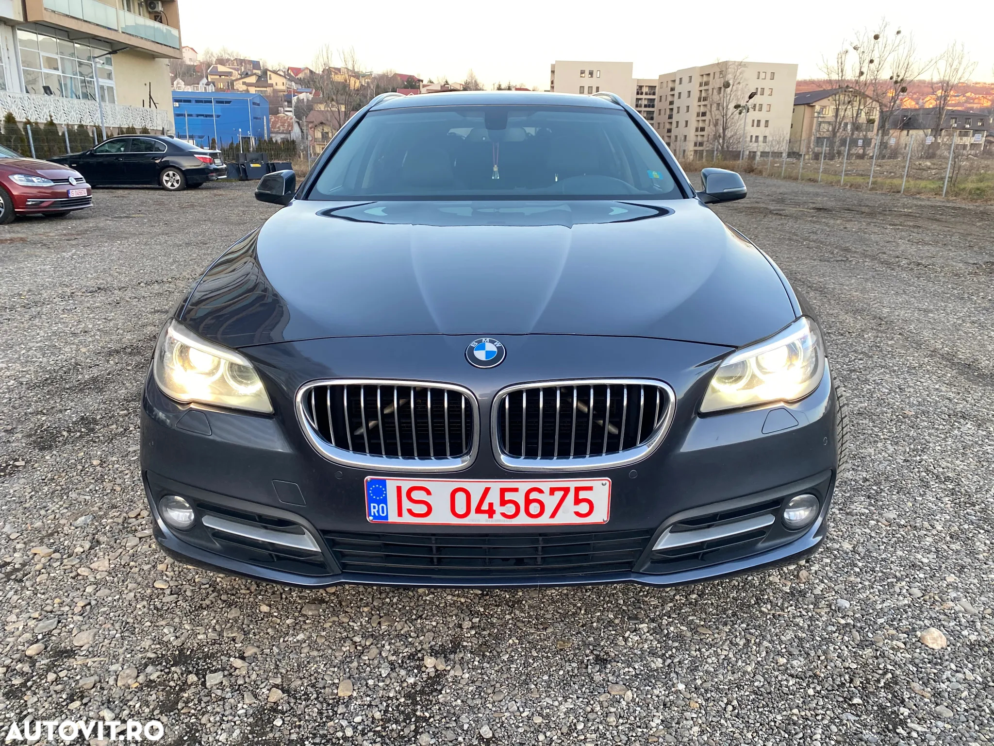 BMW Seria 5 518d Aut. Luxury Line - 3