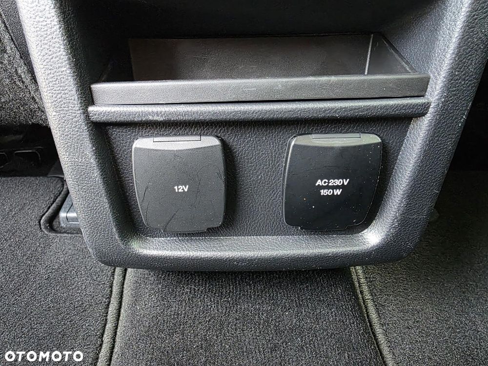 Ford S-Max 2.5 Duratec FHEV TITANIUM - 18