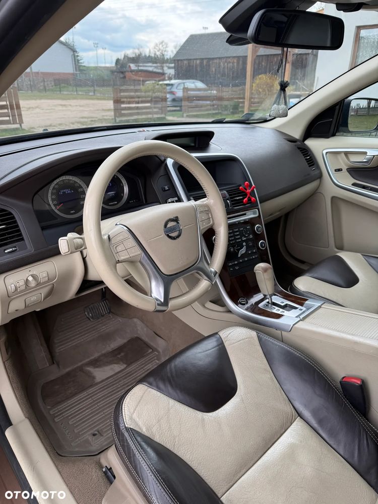 Volvo XC 60 ver-2-4d-awd - 9