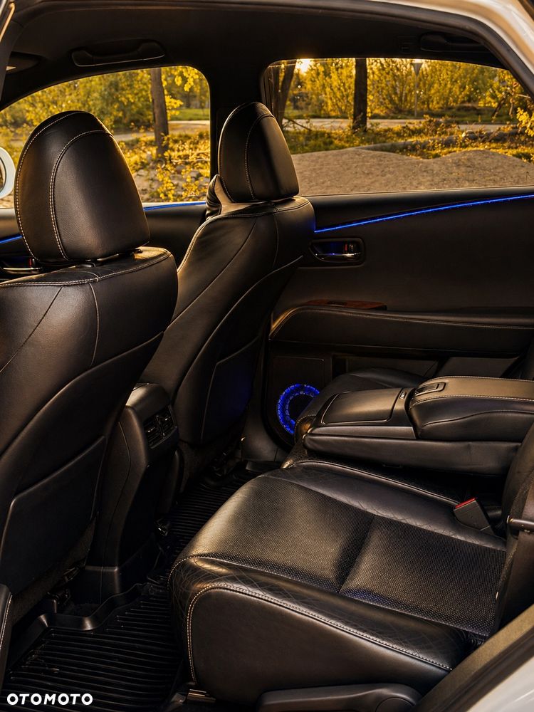 Lexus RX - 11
