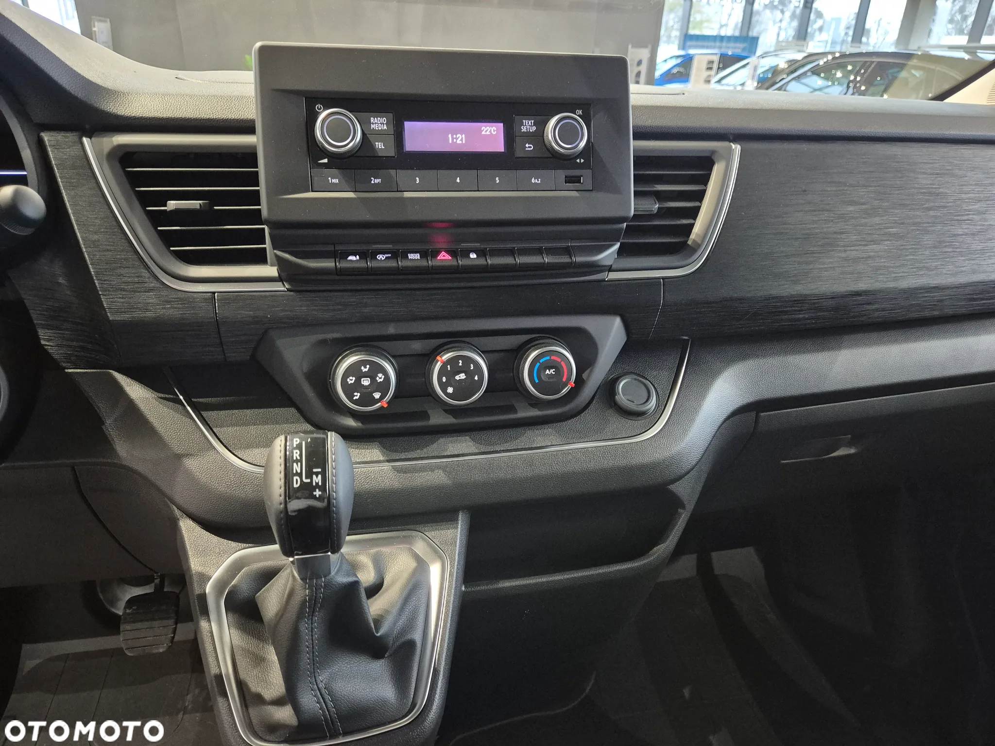 Renault Trafic - 17