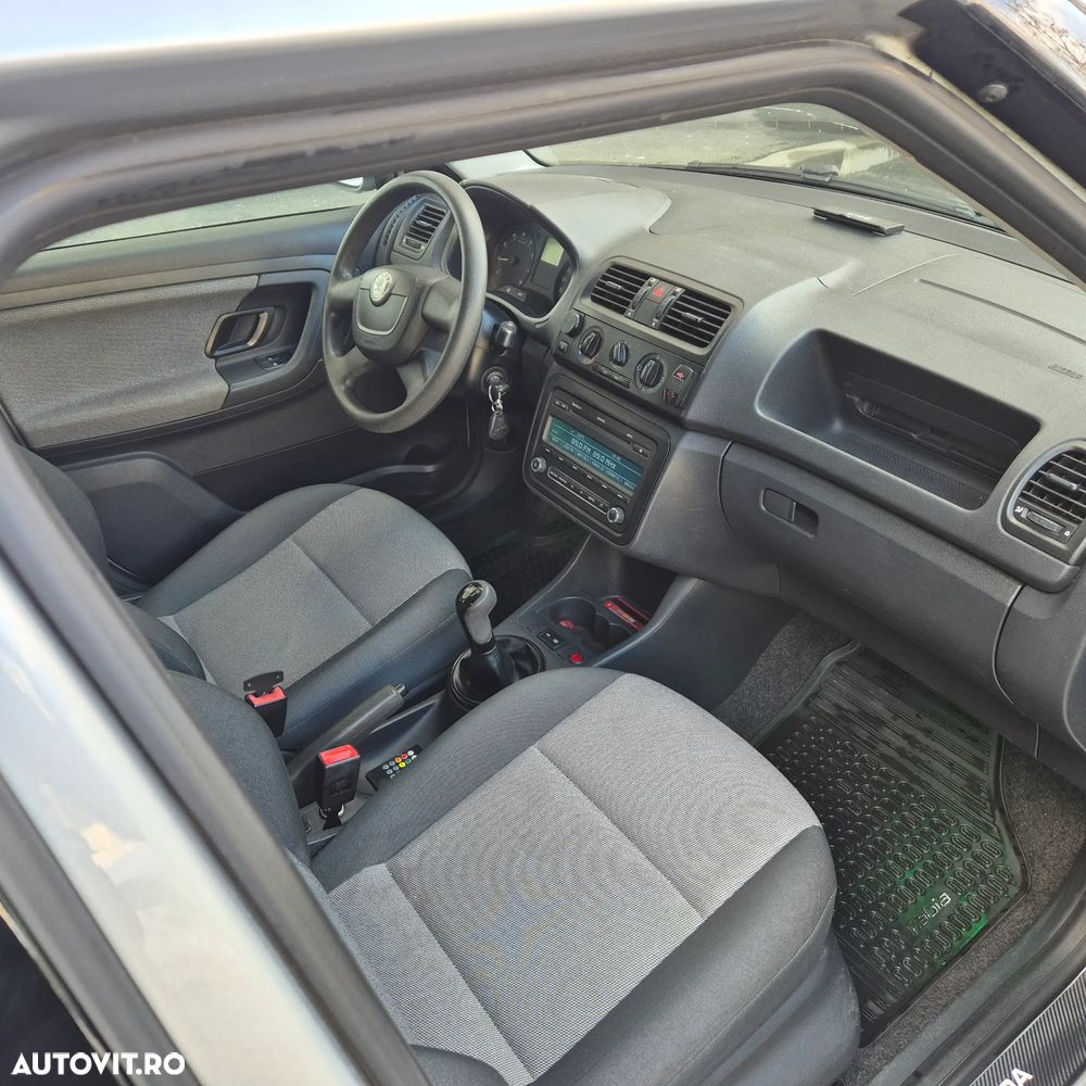 Skoda Fabia 1.2 HTP Classic - 2