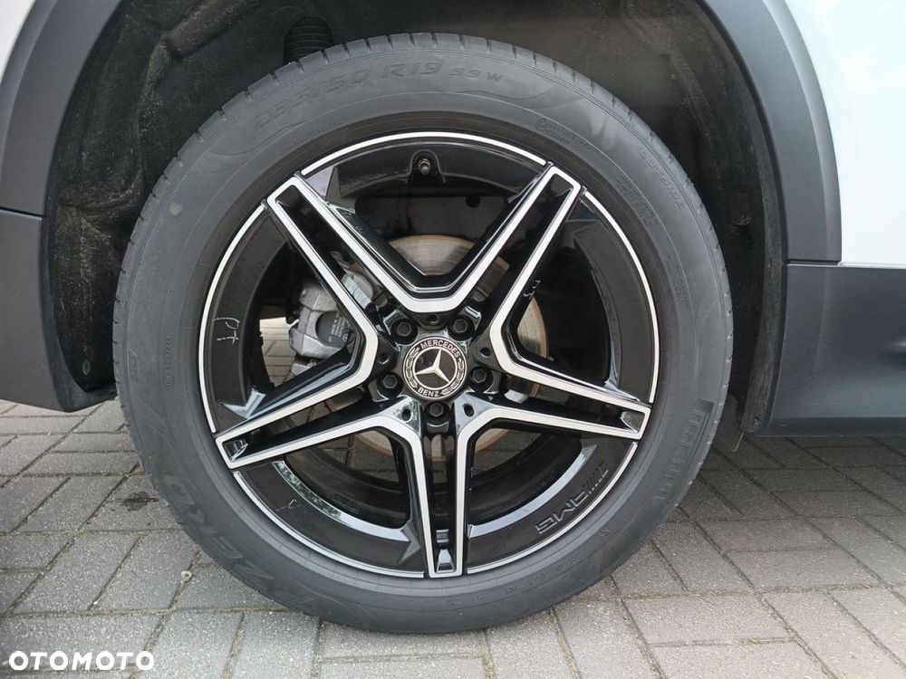 Mercedes-Benz GLB - 18