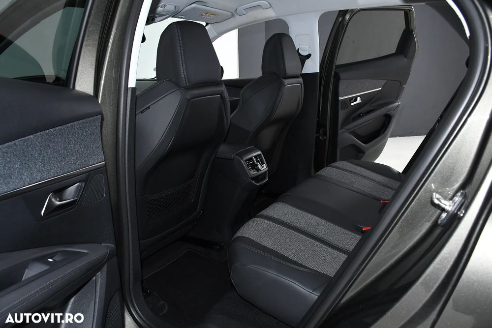 Peugeot 3008 1.2 PureTech Turbo S&S EAT6 Allure - 15