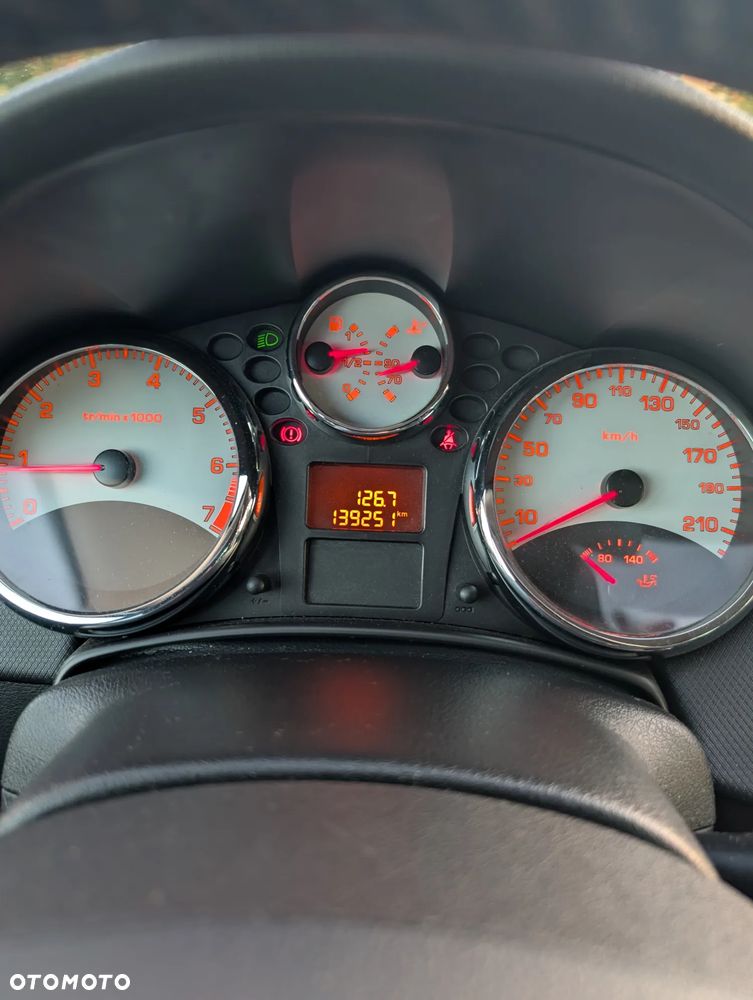 Peugeot 207 1.6 VTi Premium - 11